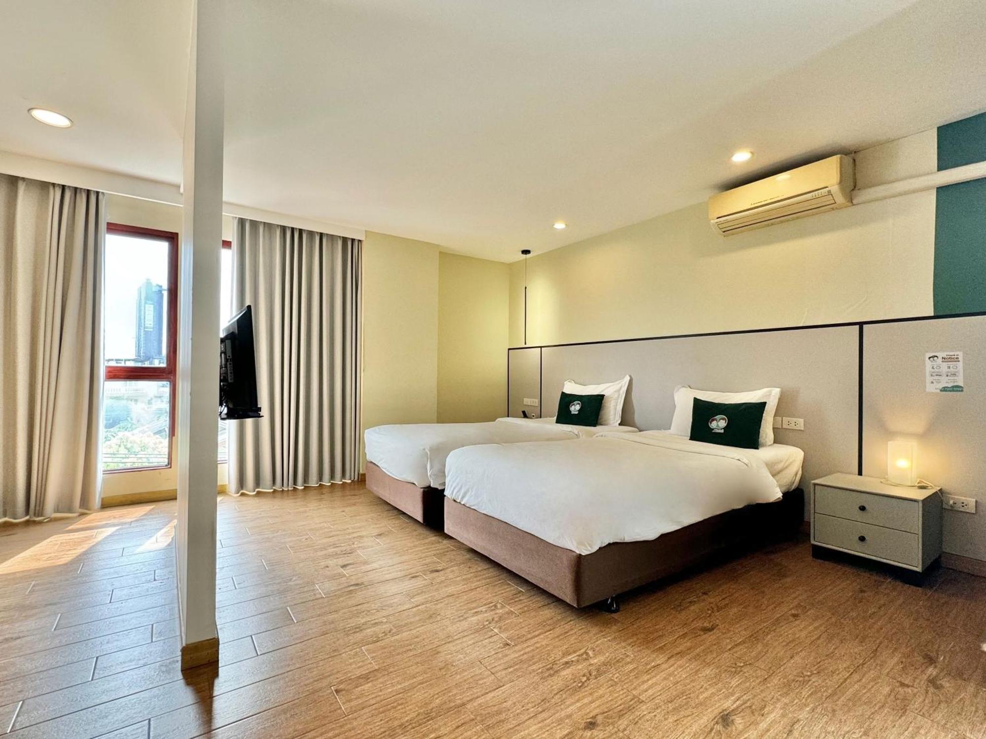 Pentafield City Residence Bangkok Bagian luar foto